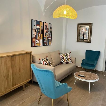Apartamento Plaza San Francisco Trujillo Exteriör bild