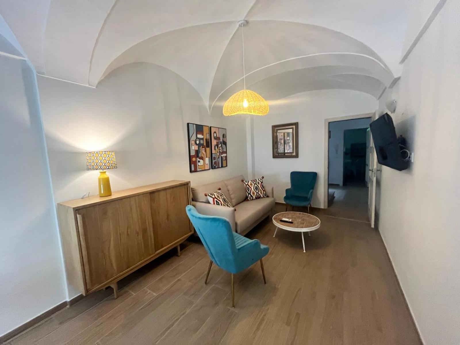 Apartamento Plaza San Francisco Trujillo Exteriör bild