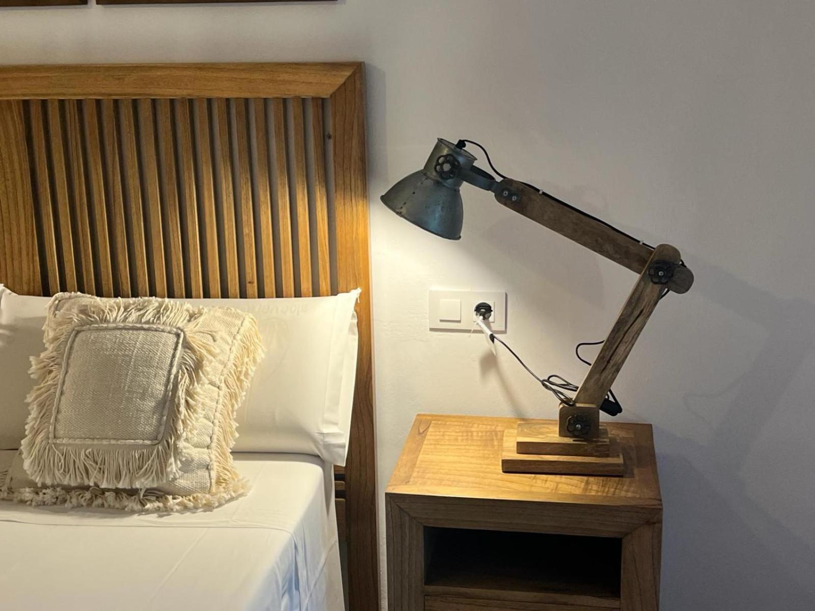 Apartamento Plaza San Francisco Trujillo Exteriör bild