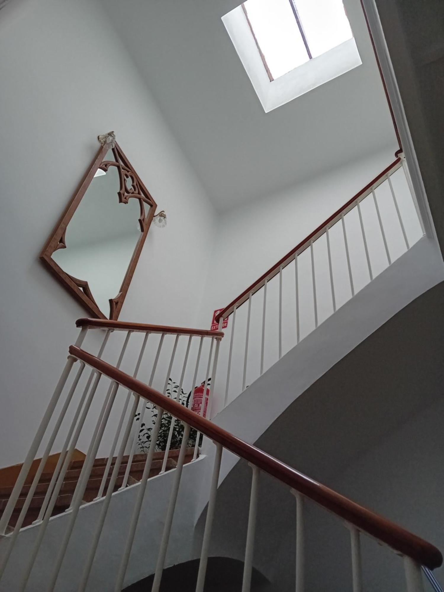 Apartamento Plaza San Francisco Trujillo Exteriör bild